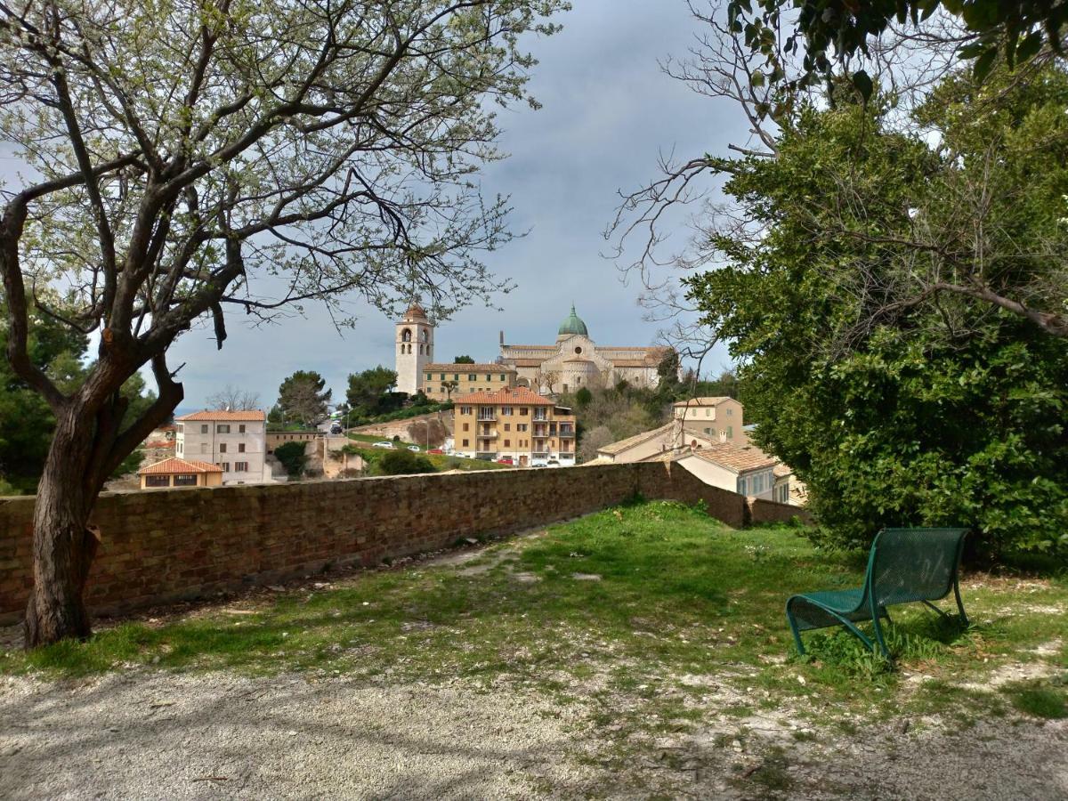 Appartamento Via Duranti Ancona Esterno foto